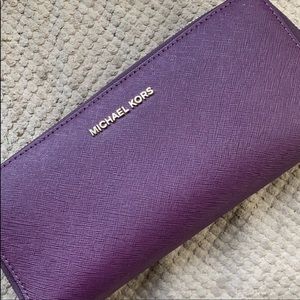 NWOT Michael Kors Wallet